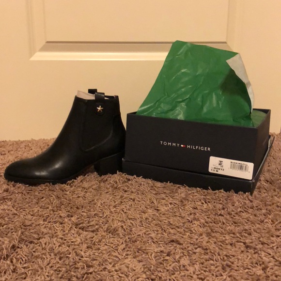 tommy hilfiger women's roxy ankle boot